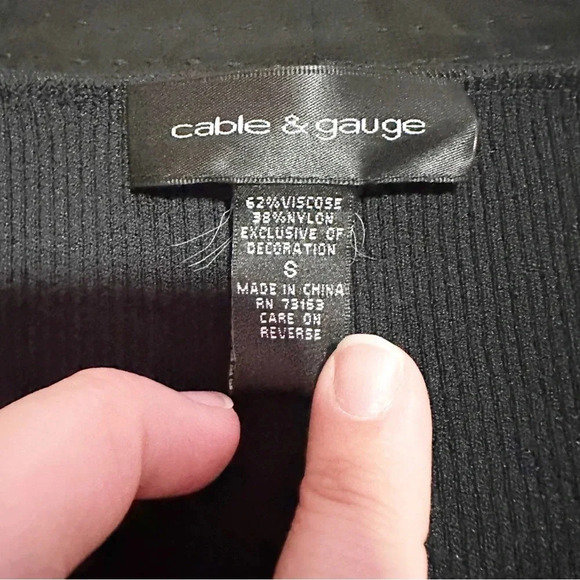 Cable & Gauge Black Top Shirt Blouse Size S Small Short Sleeve - Picture 9 of 10